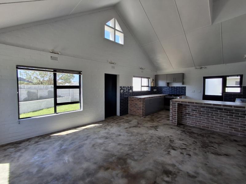 2 Bedroom Property for Sale in Britannia Bay Western Cape